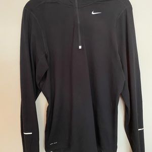 Nike Dri-Fit Pullover 🚵🏽